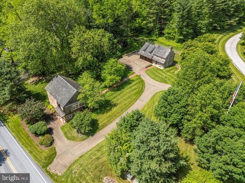 11 Brownstone Ln, ELVERSON, PA, 19520-8734 | Card Image