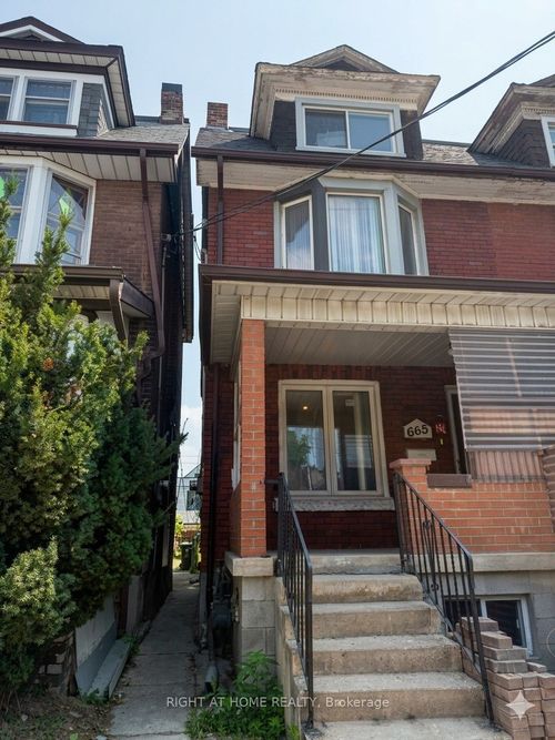665 Ossington Ave, Toronto, ON, M6G3T6 | Card Image