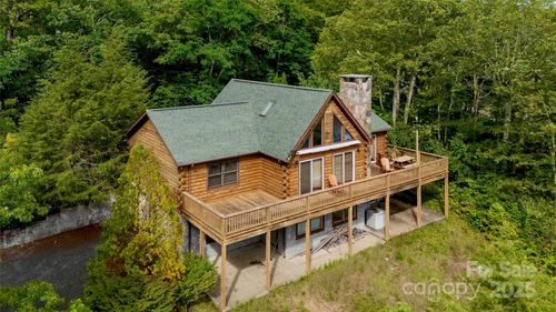 807 Pine Tree Rd, Spruce Pine, NC, 28777-0657 | Card Image