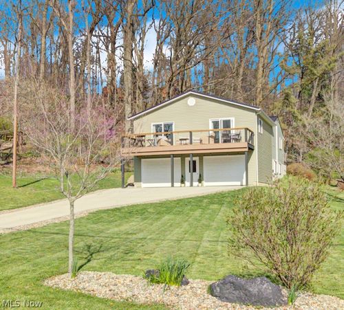 143 Cheyenne Trl, Malvern, OH, 44644-9524 | Card Image