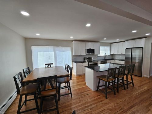 19245 Eldridge Ln, Southfield, MI, 48076-5322 | Card Image