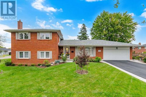 726 Netherton Cres, Mississauga, ON, L4Y2M4 | Card Image