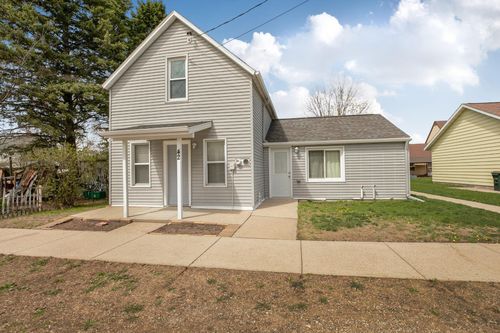 42 1st St Se, Richmond, MN, 56368-8070 | Card Image