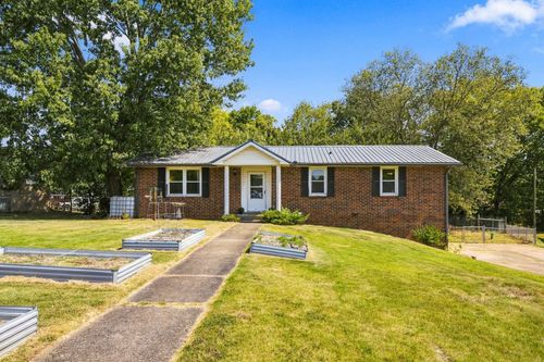 1586 Blackberry Pl, Clarksville, TN, 37042-5306 | Card Image