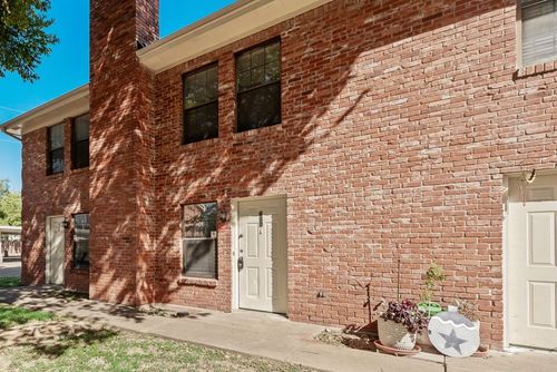 650-648 S Rogers Rd, Irving, TX, 75060-3701 | Card Image