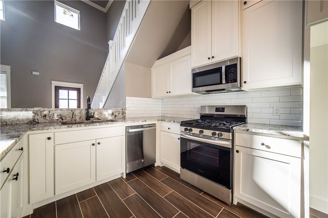 Kitchen | Image 14