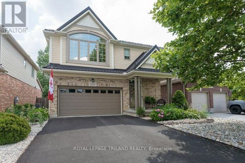 2206 Lilac Ave, London, ON, N6K5C5 | Card Image