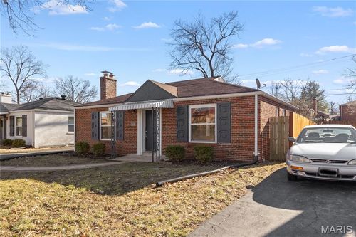 1036 Groby Rd, University City, MO, 63130-2012 | Card Image