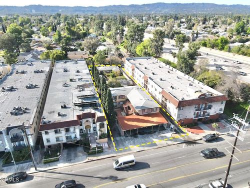 15624 Vanowen St, Van Nuys, CA, 91406-7215 | Card Image