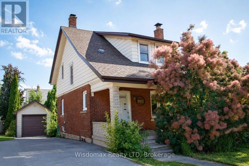 5037 Jepson St, Niagara Falls, ON, L2E1K4 | Card Image