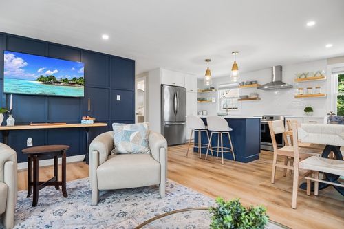 5 Field Rd, Gloucester, MA, 01930-5269 | Card Image