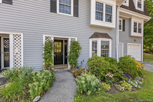 58 Winterberry Cir, Cross River, NY, 10518-1311 | Card Image