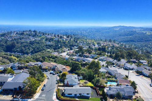 3395 Melendy Dr, San Carlos, CA, 94070-3463 | Card Image