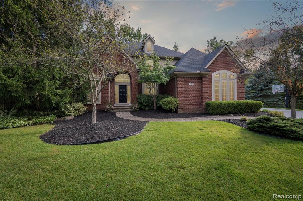 Balfour Dr, Novi, MI 48377