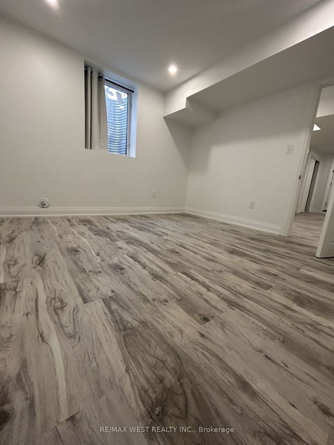 LOWER - 26 Doric St, House other with 1 bedrooms, 1 bathrooms and 1 parking in Ajax ON | Image 6