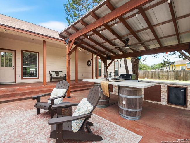 1131 Meadow Stream Dr, House other with 4 bedrooms, 2 bathrooms and null parking in Spring Branch TX | Image 27