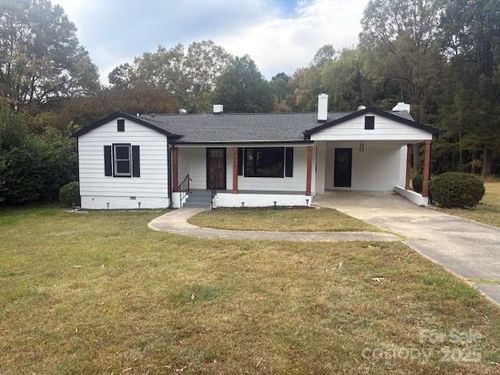 8000 Chapman St, Charlotte, NC, 28216-1115 | Card Image