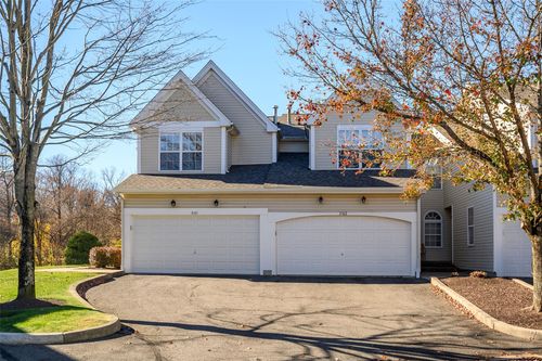 3101-3101 Eaton Ct, Danbury, CT, 06811-4068 | Card Image