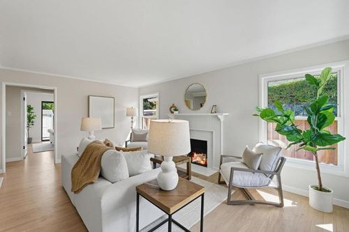 164 Wisteria Dr, East Palo Alto, CA, 94303-2648 | Card Image