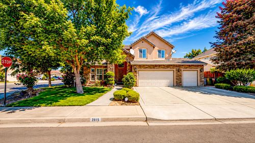 2815 Castleview Drive, Turlock, CA, 95382 | Card Image