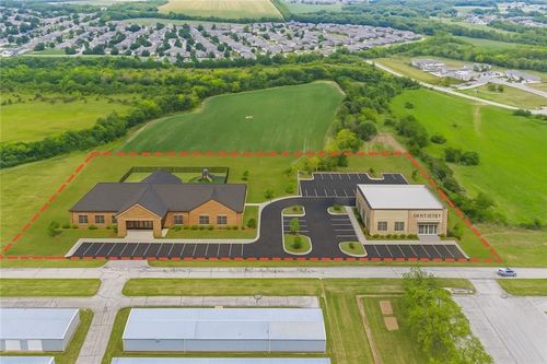 31904 W 175th St, Gardner, KS, 66030-9363 | Card Image