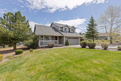 1917 Ne Squire Dr, Madras, OR, 97741-9401 | Card Image