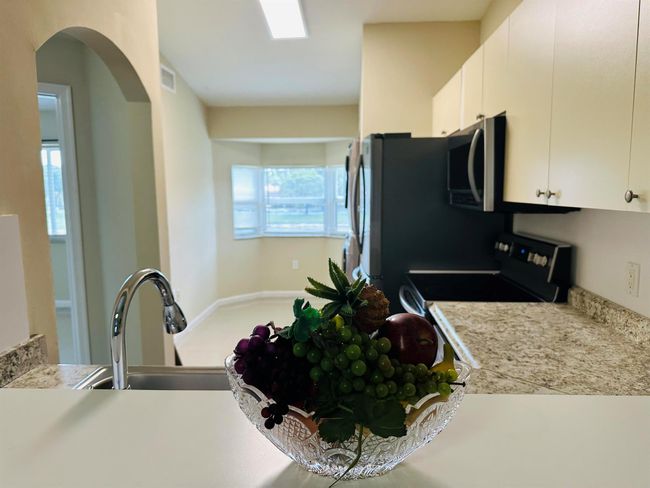 APT-205 - 3474 Briar Bay Blvd, Condo with 2 bedrooms, 2 bathrooms and null parking in West Palm Beach FL | Image 12
