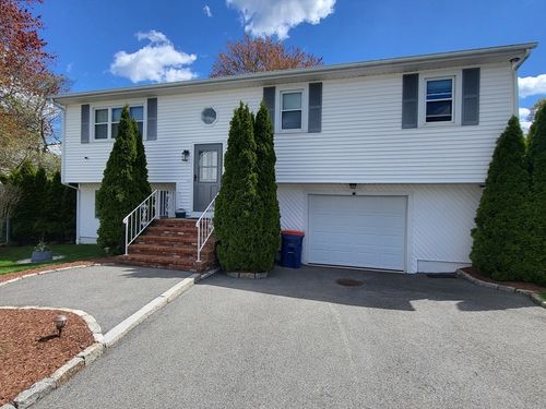 52 Alford St, New Bedford, MA, 02745-1737 | Card Image