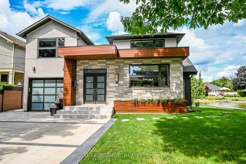 121 Teal Ave, Stoney Creek, ON, L8E3B5 | Card Image