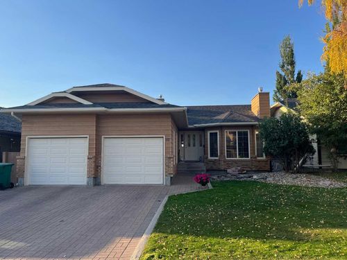 97 Ridgewood Crescent W, Lethbridge, AB, T1K6C9 | Card Image