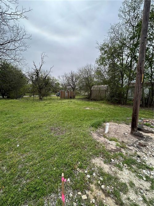 919 N Preston Ave, Bryan, TX, 77803-6822 | Card Image