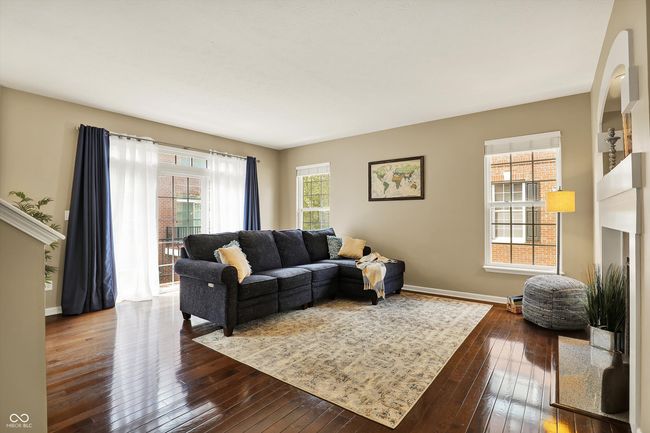 73 11 Th St Nw, Condo with 3 bedrooms, 3 bathrooms and null parking in Carmel IN | Image 8