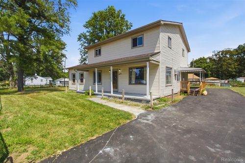 6011 Washington St, Romulus, MI, 48174-1740 | Card Image