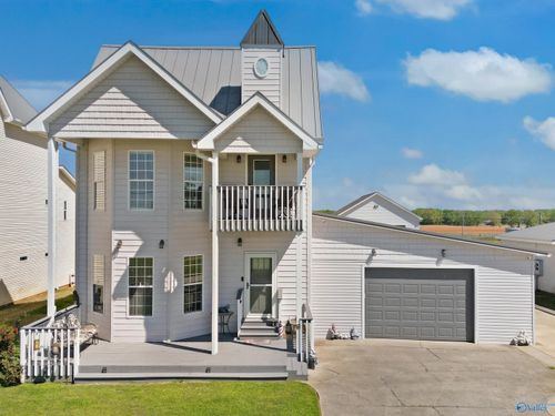 5345 Bay Village Dr, Athens, AL, 35611-8706 | Card Image