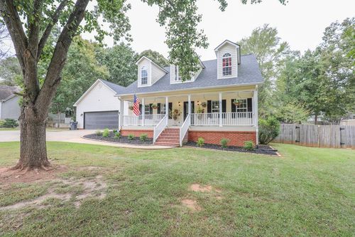 240 Southern Walk Dr, Milledgeville, GA, 31061-7777 | Card Image