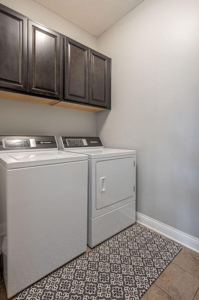 8194 Griswold Dr, House other with 4 bedrooms, 3 bathrooms and null parking in New Albany OH | Image 20