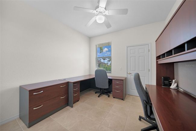 OOFFICE-WITH 2 CLOSETS-WHICH CAN ALSO BE USED AN ADDITIONAL BEDROOM | Image 40