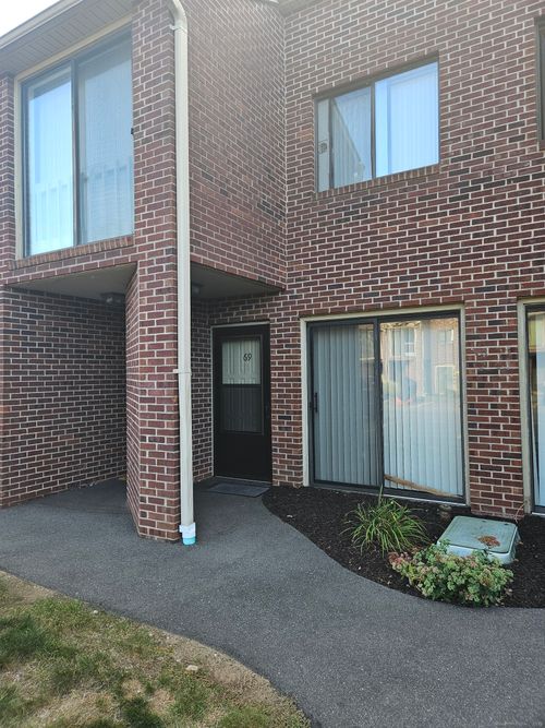 apt-69-279 Redstone Hill Rd, Bristol, CT, 06010-7981 | Card Image