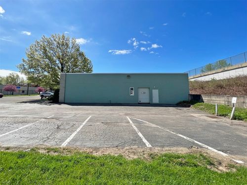 32-2101 Peninsula Dr, Erie, PA, 16506-6904 | Card Image