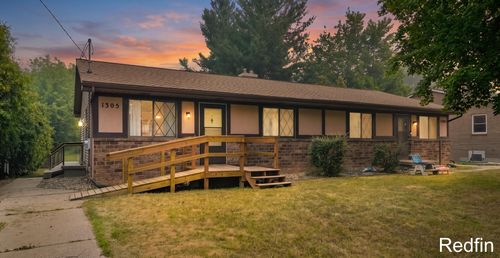1305 52nd Street Se, Kentwood, MI, 49508 | Card Image