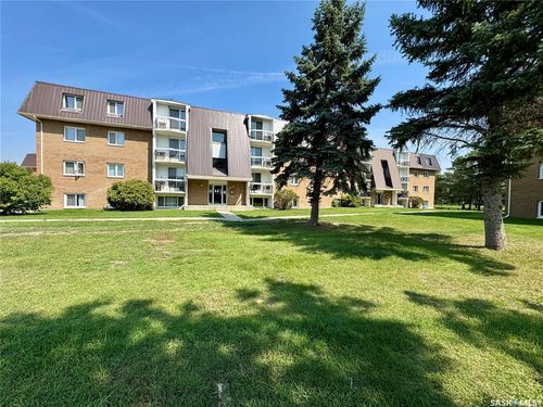 11-27 Centennial St, Regina, SK, S4S6P8 | Card Image
