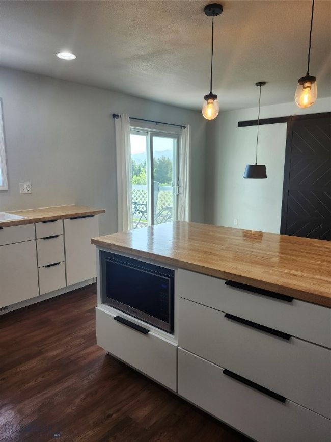 1421 Bluebird Ln, House other with 3 bedrooms, 2 bathrooms and null parking in Bozeman MT | Image 19