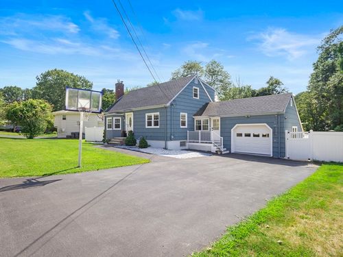 38 Butternut Ln, Methuen, MA, 01844-1942 | Card Image