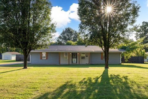 137 Sassafras Cir, Munford, TN, 38058-6855 | Card Image