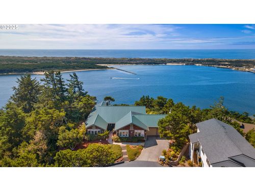 53 Shoreline Dr, Florence, OR, 97439-8976 | Card Image