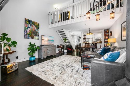 15d-7890 E Spring St, Long Beach, CA, 90815 | Card Image
