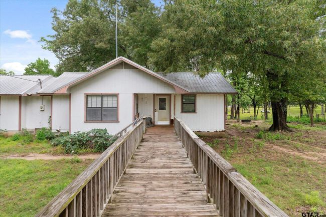 13386 Fm 858, House other with 3 bedrooms, 2 bathrooms and null parking in Ben Wheeler TX | Image 12