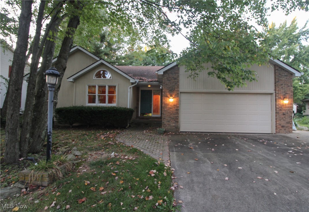 Maple Ave, Cortland, OH 44410