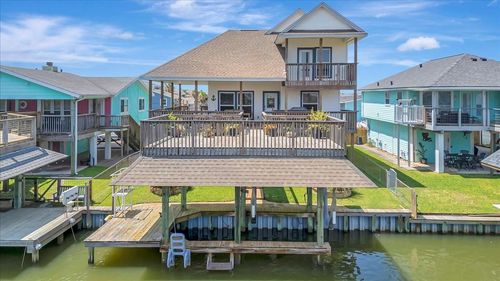 28 Dolphin St, Bayou Vista, TX, 77563-2581 | Card Image