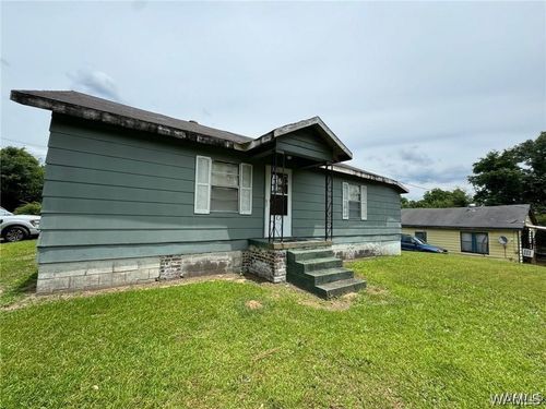 212 9th St Nw, Fayette, AL, 35555-1910 | Card Image